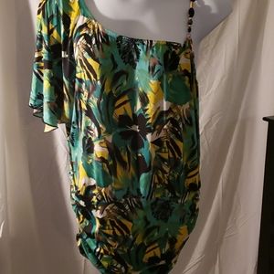 Multi-colored one shoulder top